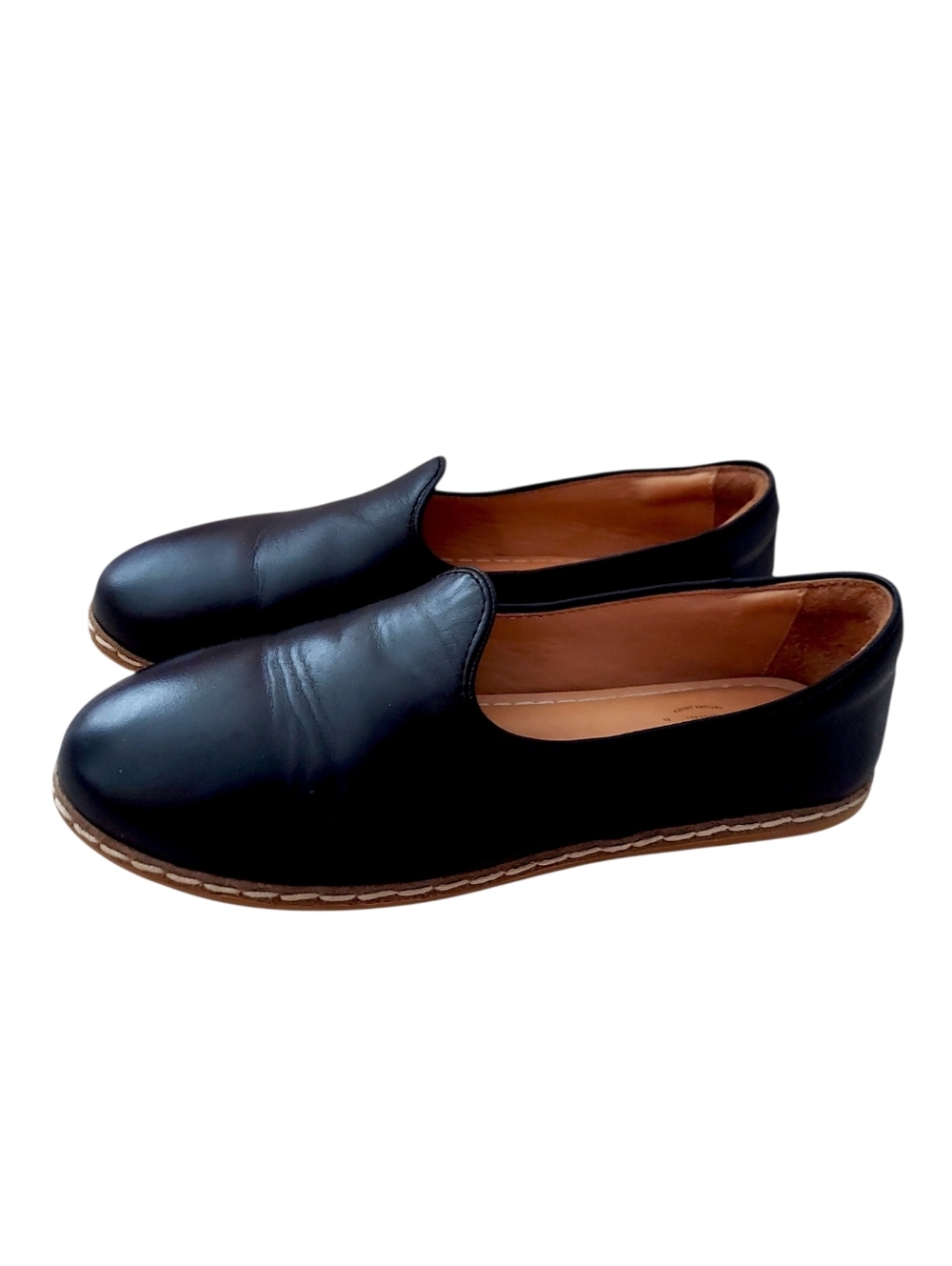 CHARIX Black Slip-On Leather Flats